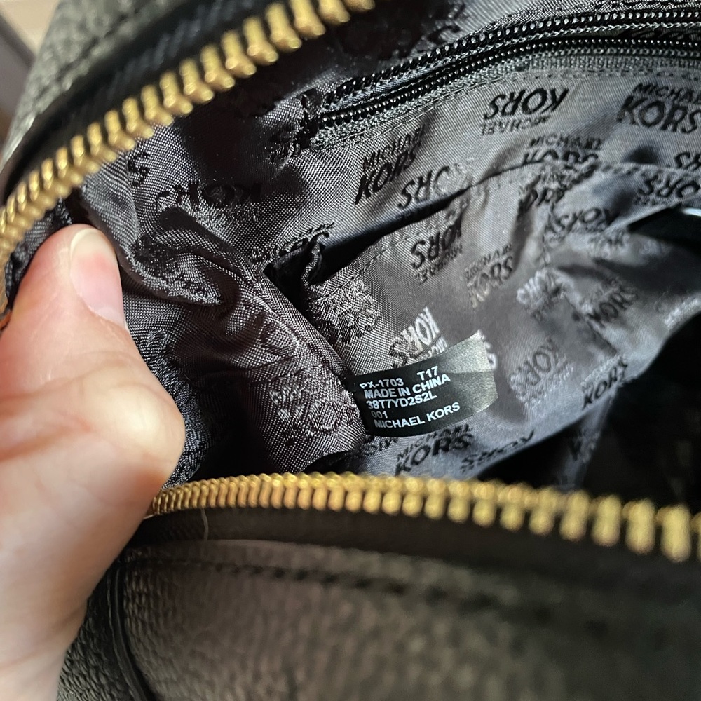 Micheal Kors Sandrine Leather Satchel - Picture 9 of 12